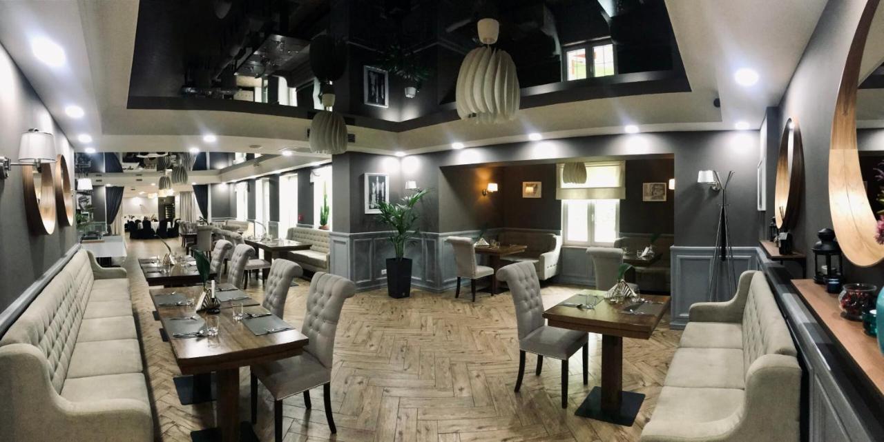 Szafirowy Dwor Hotel & Restauracja Gliwice Ngoại thất bức ảnh