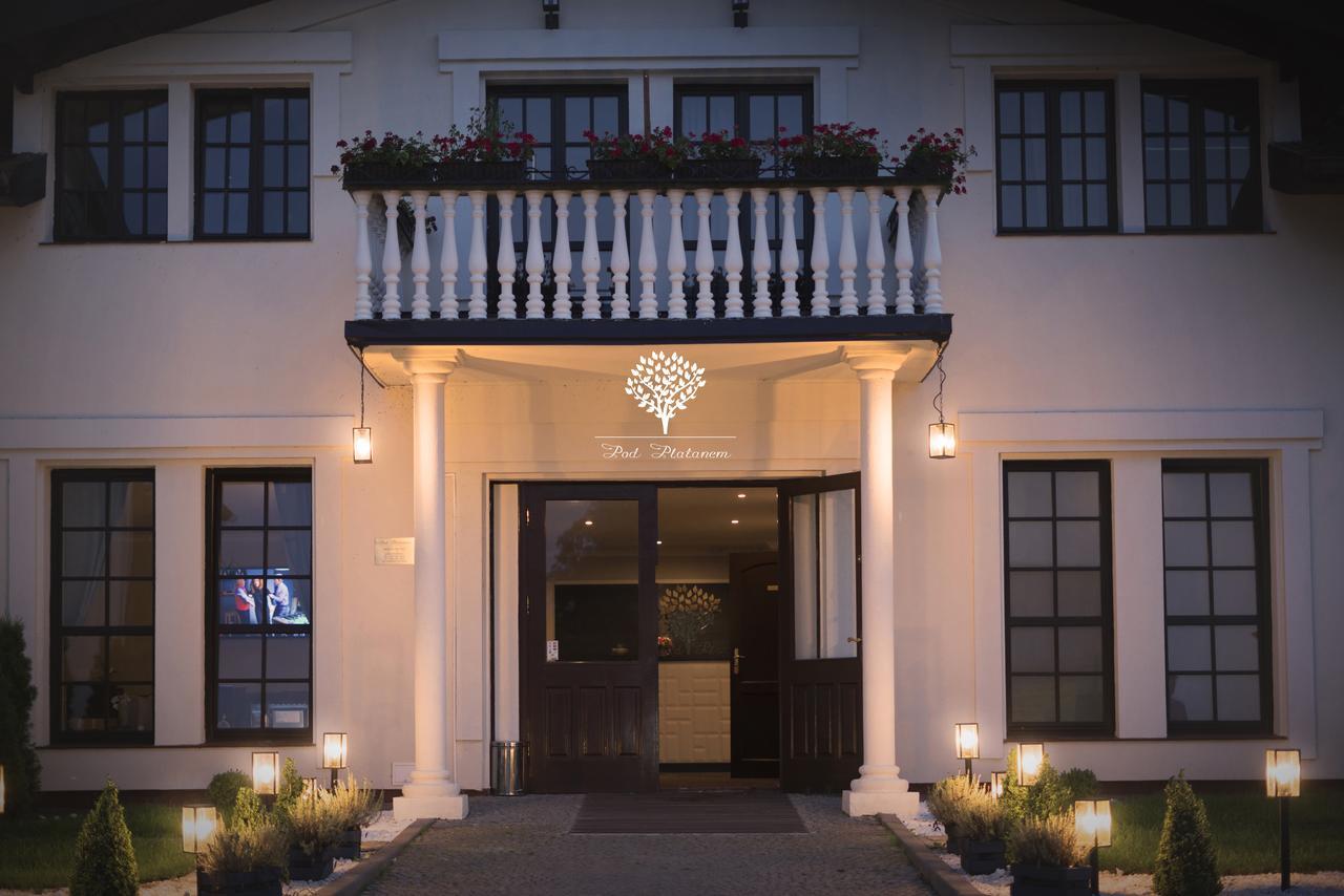 Szafirowy Dwor Hotel & Restauracja Gliwice Ngoại thất bức ảnh